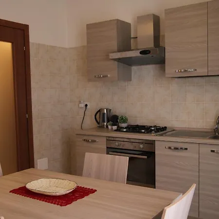 Aduepassidallafiera Apartment
